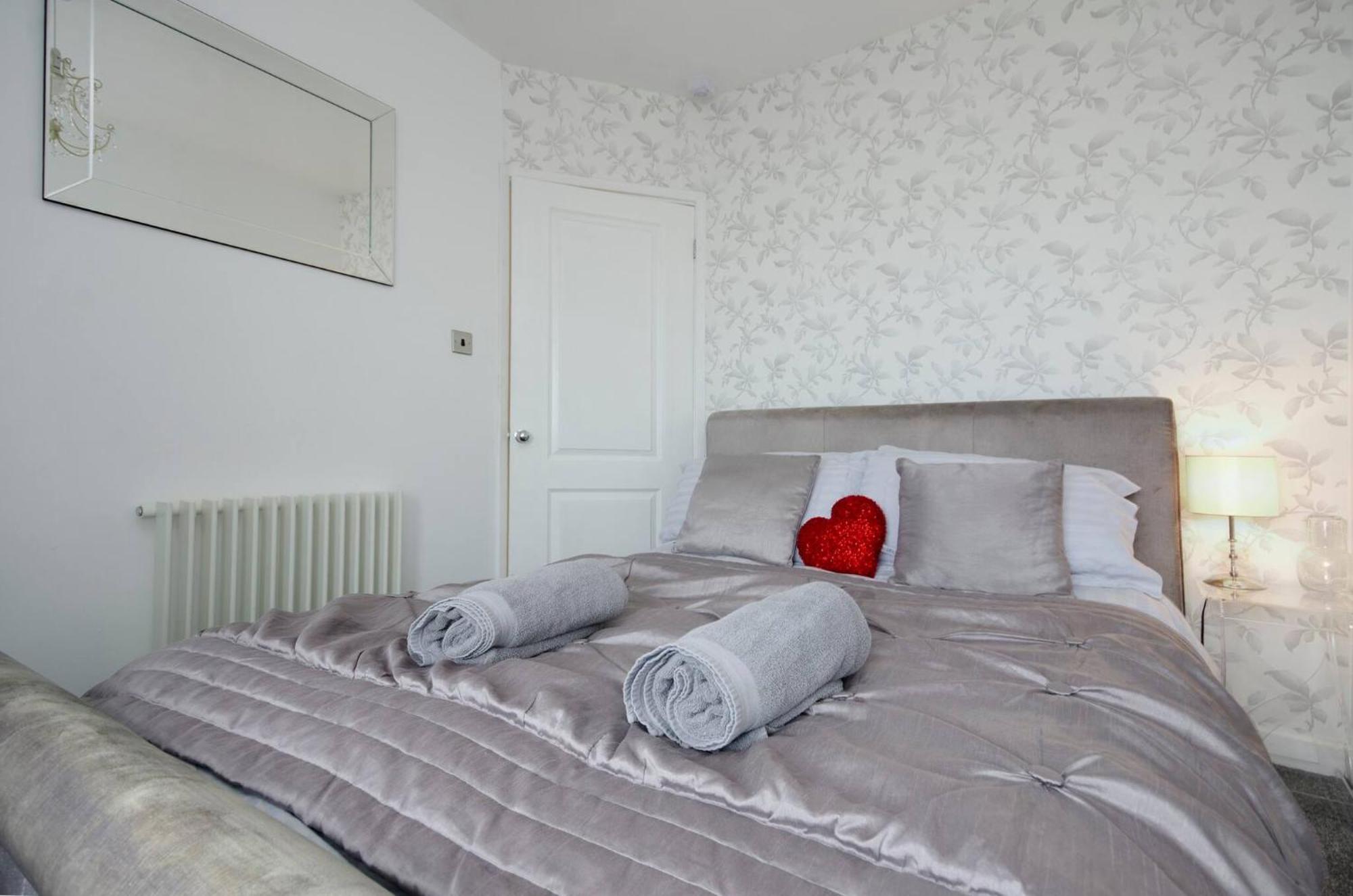 Seaview Regency Apartment With Private Parking Brighton Dış mekan fotoğraf